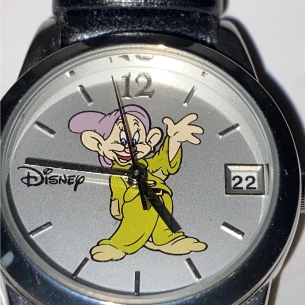 Vintage Disney watch. Rare Dopey silly hand wave  like new